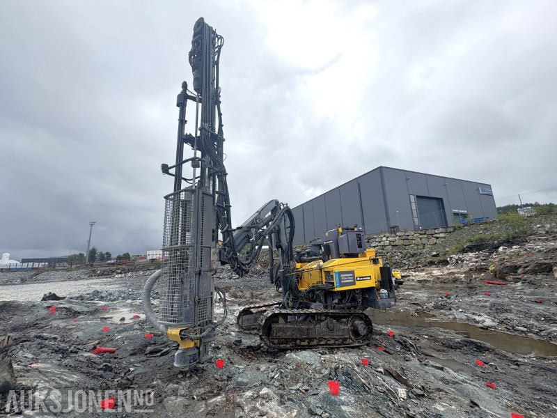 2017 Atlas Copco Flexiroc T30R-03 - 4 574 motortimer - 1 416 hammertimer - Drilling rig: picture 1 2017 Atlas Copco Flexiroc T30R-03 - 4 574 motortimer - 1 416 hammertimer - Drilling rig: picture 1