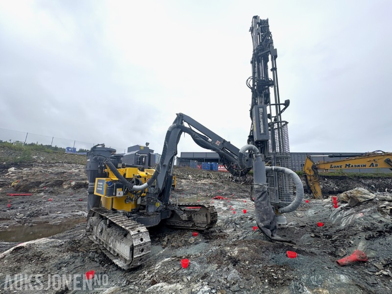 2017 Atlas Copco Flexiroc T30R-03 - 4 574 motortimer - 1 416 hammertimer - Drilling rig: picture 2 2017 Atlas Copco Flexiroc T30R-03 - 4 574 motortimer - 1 416 hammertimer - Drilling rig: picture 2