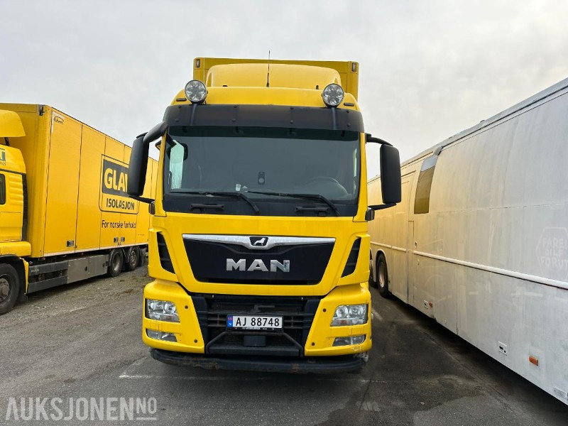 2017 MAN TGS 26.460 - Box truck: picture 2 2017 MAN TGS 26.460 - Box truck: picture 2