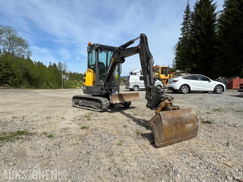 2017 Volvo ECR25D m/Engcon tiltrotator, SE-klype, 3 skuffer, vibroplate, 891 timer, Minigraver - Mini excavator: picture 4 2017 Volvo ECR25D m/Engcon tiltrotator, SE-klype, 3 skuffer, vibroplate, 891 timer, Minigraver - Mini excavator: picture 4