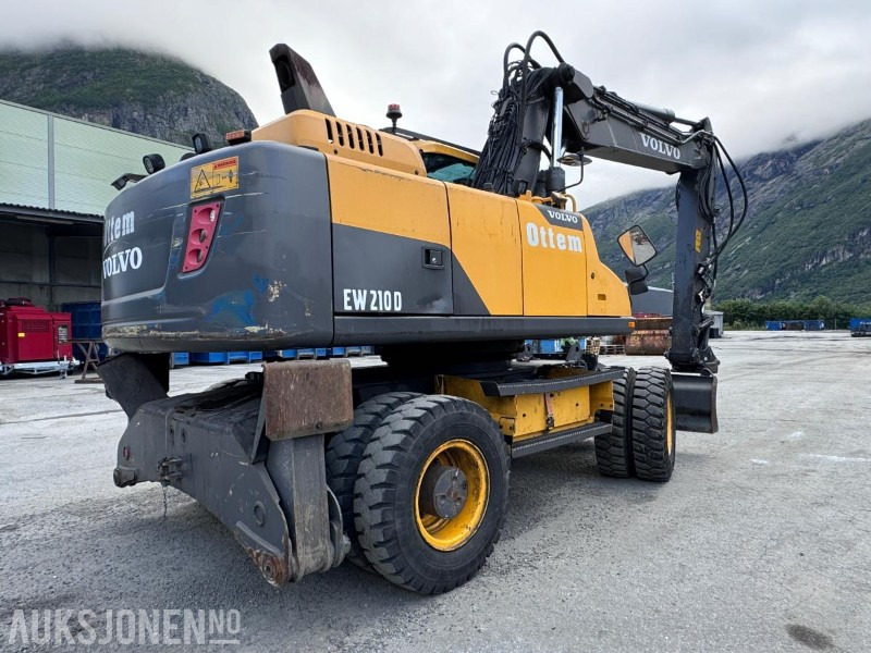 2018 Volvo EW210D Hjulgraver - S70 HK feste - Sentralsmøring - Hammerhydraulikk/tilleggshydraulikk - Multi-X - 1 tannskuffe - Excavator: picture 4 2018 Volvo EW210D Hjulgraver - S70 HK feste - Sentralsmøring - Hammerhydraulikk/tilleggshydraulikk - Multi-X - 1 tannskuffe - Excavator: picture 4
