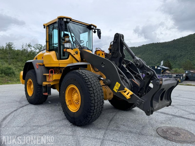 2018 Volvo L90H Hjullaster - Sentralsmøring - Hydraulisk redskapslås - Tilleggshydraulikk - Sertifiseres før salg - Wheel loader: picture 3 2018 Volvo L90H Hjullaster - Sentralsmøring - Hydraulisk redskapslås - Tilleggshydraulikk - Sertifiseres før salg - Wheel loader: picture 3