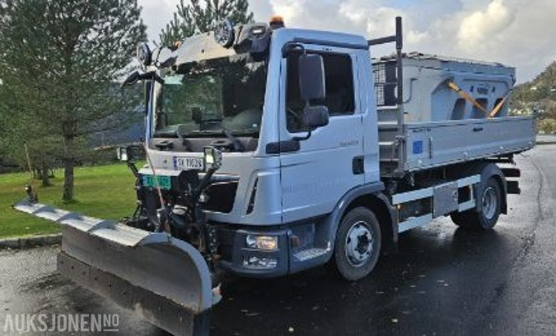 2019 MAN TGL 8.220. BRØYTEBIL. 3 VEIS TIPP. HILLTIP ICESTRIKER. HILLTIP BRØYTESKJÆR - Dropside/ Flatbed truck: picture 1 2019 MAN TGL 8.220. BRØYTEBIL. 3 VEIS TIPP. HILLTIP ICESTRIKER. HILLTIP BRØYTESKJÆR - Dropside/ Flatbed truck: picture 1