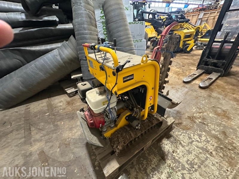 2020 Gabin MAK A-Traction - Beltegående kjedegraver med ståplate - Gått 10 timer - Construction equipment: picture 2 2020 Gabin MAK A-Traction - Beltegående kjedegraver med ståplate - Gått 10 timer - Construction equipment: picture 2