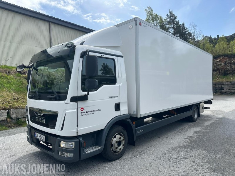2020 MAN TGL 8.220 4x2 BL - Skapbil - Box truck: picture 1 2020 MAN TGL 8.220 4x2 BL - Skapbil - Box truck: picture 1