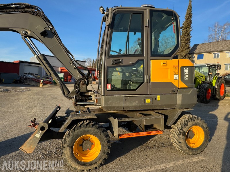 2020 Volvo EW60E HJULGRAVER MED TILTROTATOR OG 2 SKUFFER - Excavator: picture 2 2020 Volvo EW60E HJULGRAVER MED TILTROTATOR OG 2 SKUFFER - Excavator: picture 2