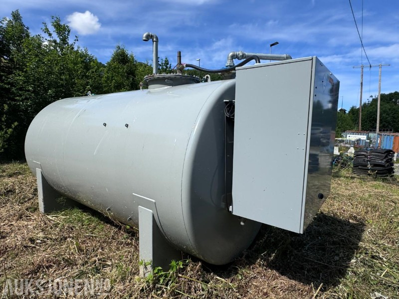 2022 Veratank 10.000 Liter - Dieseltank - Ståltank med dobbelvegg - HDM 80 eco Box - Piusi slangetrommel 10 m slange - OCIO Overfyllingsvern - Construction equipment: picture 2 2022 Veratank 10.000 Liter - Dieseltank - Ståltank med dobbelvegg - HDM 80 eco Box - Piusi slangetrommel 10 m slange - OCIO Overfyllingsvern - Construction equipment: picture 2