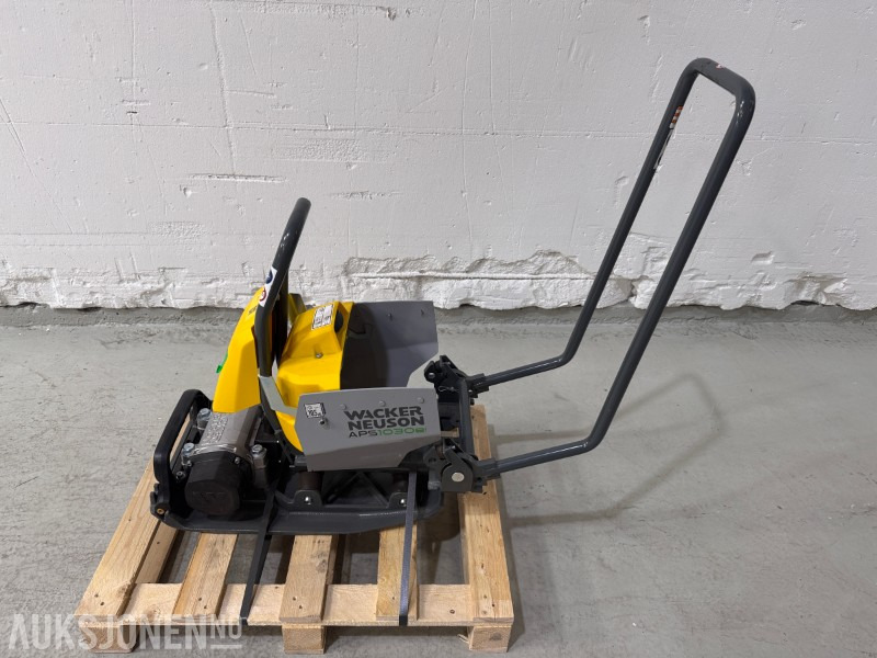 2022 Wacker Neuson APS1030e - 50 KG EL VIBROPLATE - Roller: picture 1 2022 Wacker Neuson APS1030e - 50 KG EL VIBROPLATE - Roller: picture 1