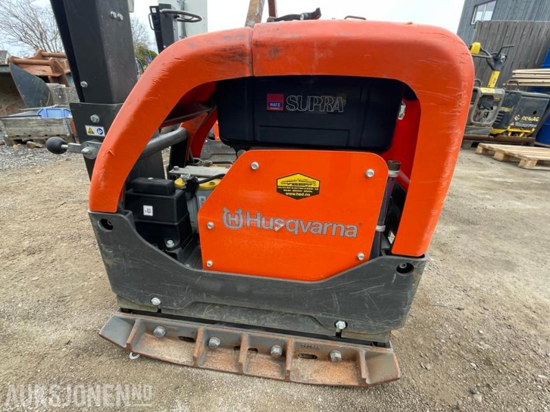2023 Husqvarna LG 504 Vibroplate - Diesel - 470 kg. - 54 timer. - Roller: picture 3 2023 Husqvarna LG 504 Vibroplate - Diesel - 470 kg. - 54 timer. - Roller: picture 3