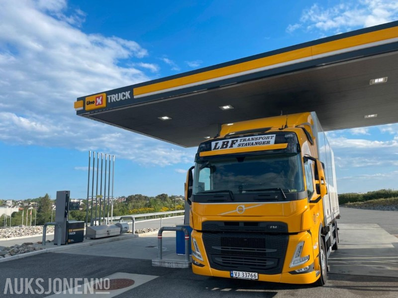 2023 Volvo FM330 SKAPBIL ARKA 18 PALLER SKAP MED FULL SIDEÅPNING - Box truck: picture 2 2023 Volvo FM330 SKAPBIL ARKA 18 PALLER SKAP MED FULL SIDEÅPNING - Box truck: picture 2