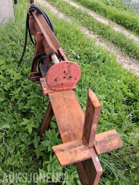1980 kappsag og vedklyver til traktor - Agricultural machinery: picture 3 1980 kappsag og vedklyver til traktor - Agricultural machinery: picture 3