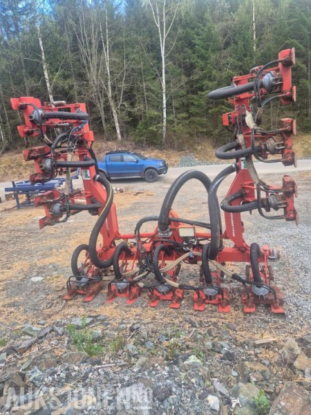 2010 DGI Nitro booster - Agricultural machinery: picture 1 2010 DGI Nitro booster - Agricultural machinery: picture 1