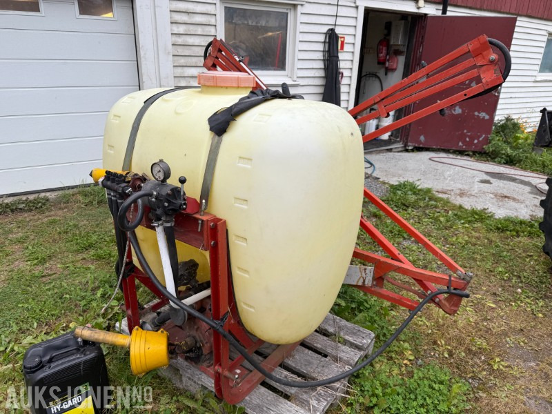 - Hardi Åkersprøyte med kraftoverføringsaksling - Agricultural machinery: picture 1 - Hardi Åkersprøyte med kraftoverføringsaksling - Agricultural machinery: picture 1