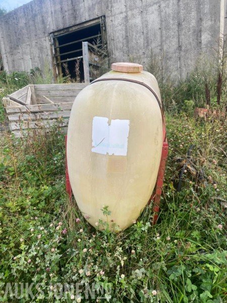 Hardi front tank - Agricultural machinery: picture 5 Hardi front tank - Agricultural machinery: picture 5