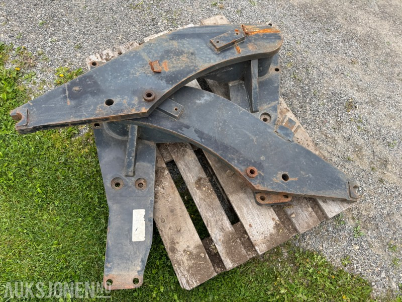 Lasterbraketter til Case og McCormick - Agricultural machinery: picture 1 Lasterbraketter til Case og McCormick - Agricultural machinery: picture 1