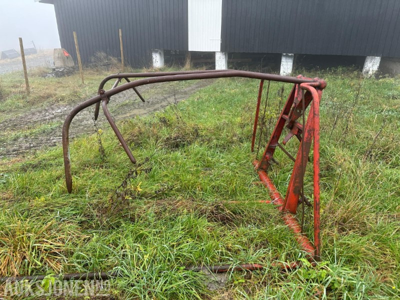 SELGES UTEN MINSTE PRIS! Høysvans – eldre modell – selges som den står - Agricultural machinery: picture 3 SELGES UTEN MINSTE PRIS! Høysvans – eldre modell – selges som den står - Agricultural machinery: picture 3