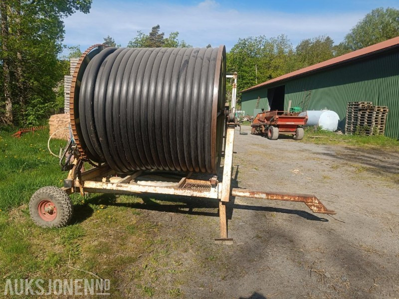 Stensland vanningsvogn 75-230+ med spredervogn. - Agricultural machinery: picture 1 Stensland vanningsvogn 75-230+ med spredervogn. - Agricultural machinery: picture 1