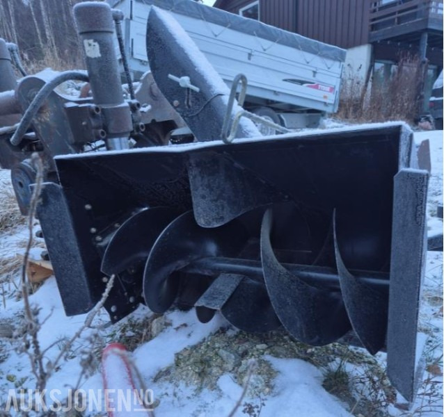 Stiga Snøfres til plentraktor, brukt på Stiga Park - Agricultural machinery: picture 3 Stiga Snøfres til plentraktor, brukt på Stiga Park - Agricultural machinery: picture 3