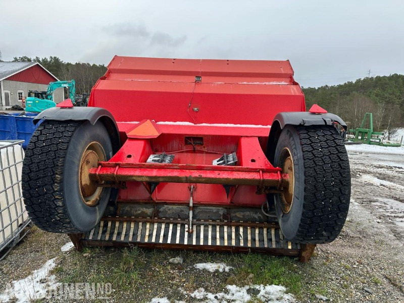 Tokvam sv8000 strøvogn - Repobjekt - Agricultural machinery: picture 2 Tokvam sv8000 strøvogn - Repobjekt - Agricultural machinery: picture 2