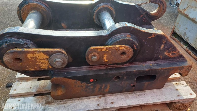 2000 Cat Hurtigfesste G-90 - passer 336 (330 eldre)-340. - Attachment for Construction machinery: picture 1 2000 Cat Hurtigfesste G-90 - passer 336 (330 eldre)-340. - Attachment for Construction machinery: picture 1