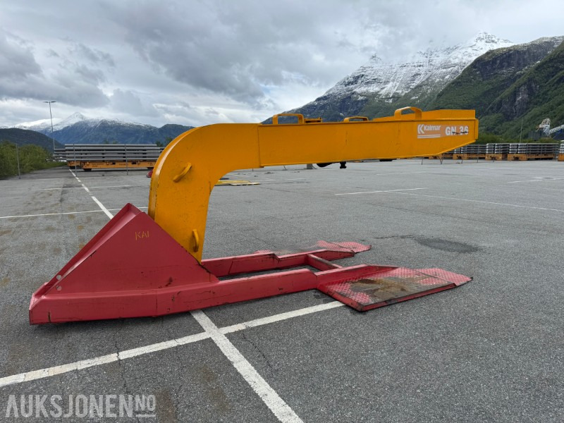 2002 Kalmar GN36 Svanehals for teminal traktor med parkeringsstaiv - Attachment for Construction machinery: picture 4 2002 Kalmar GN36 Svanehals for teminal traktor med parkeringsstaiv - Attachment for Construction machinery: picture 4