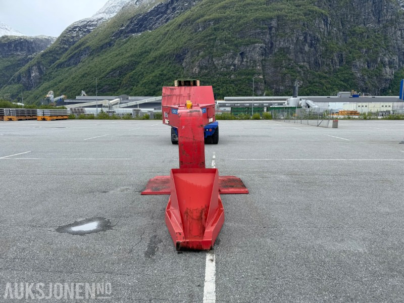 2004 Bollnäs verkstad - GN35 Svanehals for teminaltraktor - Attachment for Construction machinery: picture 5 2004 Bollnäs verkstad - GN35 Svanehals for teminaltraktor - Attachment for Construction machinery: picture 5