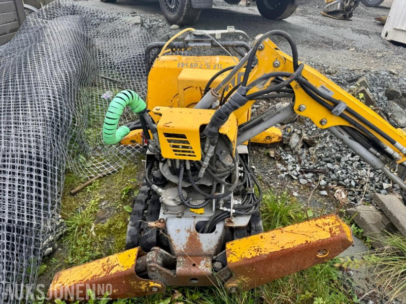 2006 Brokk 50 Rev. A2 - Robot Betongknuser - Attachment for Construction machinery: picture 4 2006 Brokk 50 Rev. A2 - Robot Betongknuser - Attachment for Construction machinery: picture 4