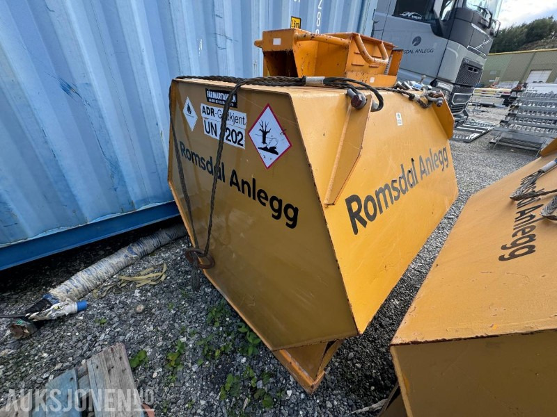 2014 Färmartanken - 1500 Liters Dieseltank - Attachment for Construction machinery: picture 3 2014 Färmartanken - 1500 Liters Dieseltank - Attachment for Construction machinery: picture 3