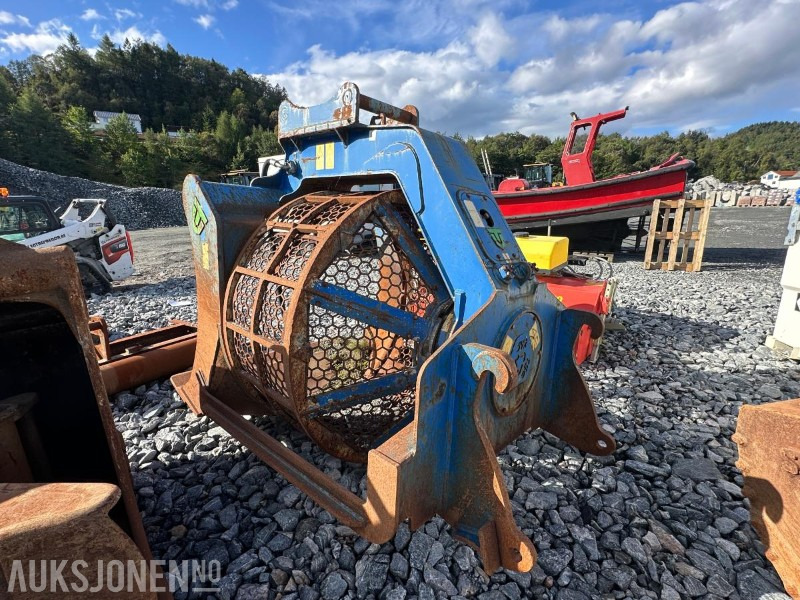 2016 Trevi Benne Sikteskuffe med roterende trommel - Attachment for Construction machinery: picture 4 2016 Trevi Benne Sikteskuffe med roterende trommel - Attachment for Construction machinery: picture 4