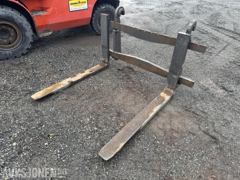 2023 Volvo pallegafler - Attachment for Construction machinery: picture 1 2023 Volvo pallegafler - Attachment for Construction machinery: picture 1