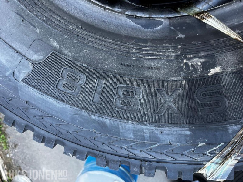 2024 Sonix 10.00R20 dekk til hjulgraver - Attachment for Construction machinery: picture 4 2024 Sonix 10.00R20 dekk til hjulgraver - Attachment for Construction machinery: picture 4