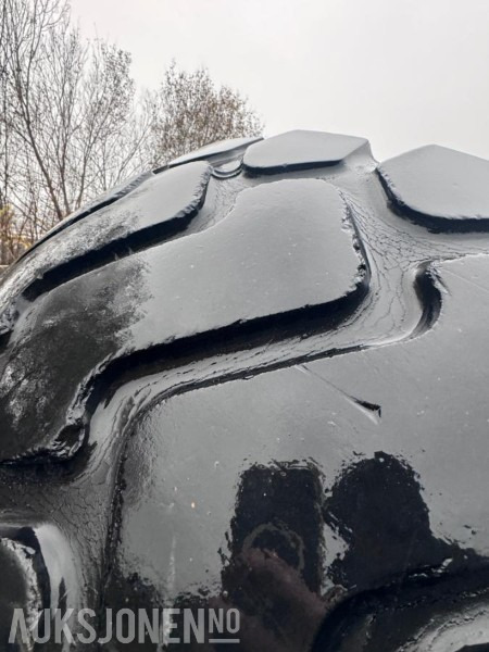 4 stk brukte Hjullaster dekk - Stått på Komatsu WA250 - Michelin 20.5R25 - Attachment for Construction machinery: picture 5 4 stk brukte Hjullaster dekk - Stått på Komatsu WA250 - Michelin 20.5R25 - Attachment for Construction machinery: picture 5