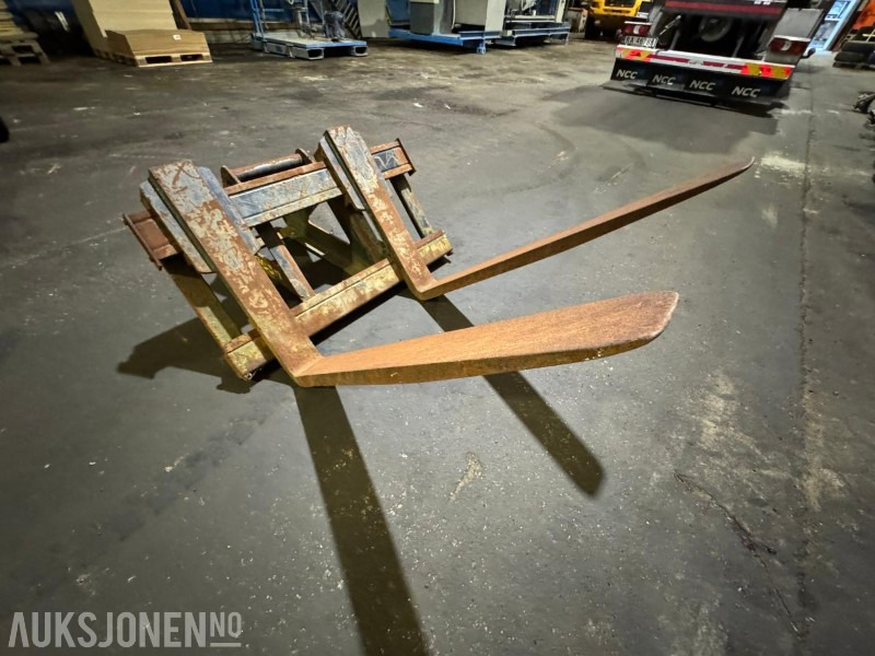 Engcon pallegafler med S60 feste - Attachment for Construction machinery: picture 1 Engcon pallegafler med S60 feste - Attachment for Construction machinery: picture 1