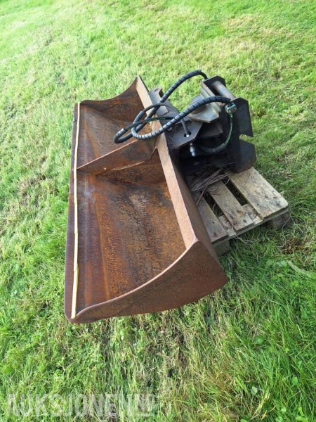 S45 Hydrema Pusseskuffe - Attachment for Construction machinery: picture 3 S45 Hydrema Pusseskuffe - Attachment for Construction machinery: picture 3