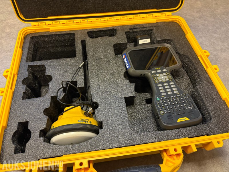 Trimble EM100 GNSS Rover med TSC5 Siteworks feltprogram - Attachment for Construction machinery: picture 2 Trimble EM100 GNSS Rover med TSC5 Siteworks feltprogram - Attachment for Construction machinery: picture 2