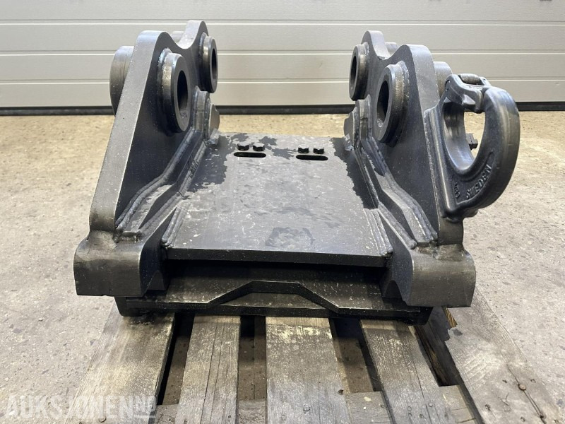 UBRUKT Götene Hydraulisk HK-feste G90 - Attachment for Construction machinery: picture 3 UBRUKT Götene Hydraulisk HK-feste G90 - Attachment for Construction machinery: picture 3