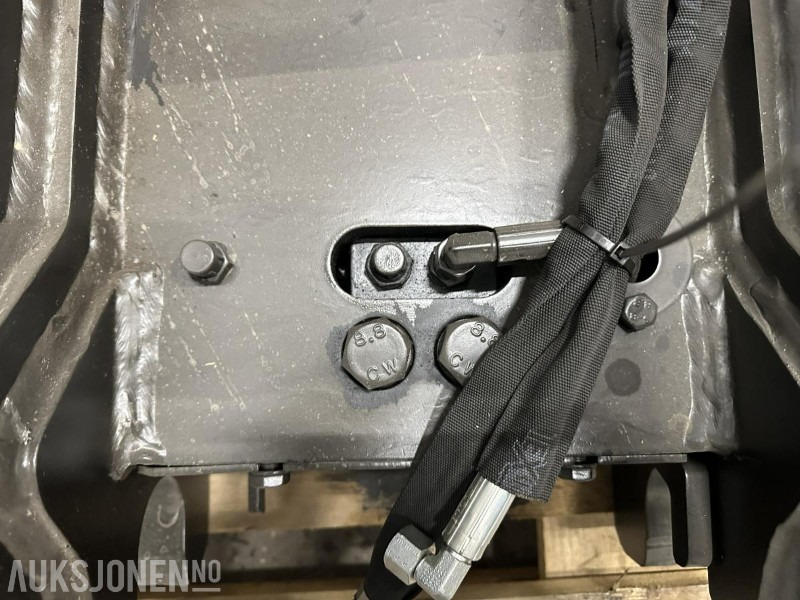 UBRUKT Götene Hydraulisk HK-feste S70 - Attachment for Construction machinery: picture 5 UBRUKT Götene Hydraulisk HK-feste S70 - Attachment for Construction machinery: picture 5