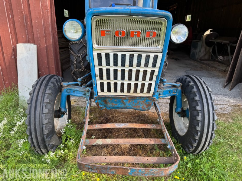 DØDSBO FRA SMÅBRUK MED 1970 FORD 3000, MASSE UTSTYR OG VERKSTEDSUTSTYR - Farm tractor: picture 4 DØDSBO FRA SMÅBRUK MED 1970 FORD 3000, MASSE UTSTYR OG VERKSTEDSUTSTYR - Farm tractor: picture 4