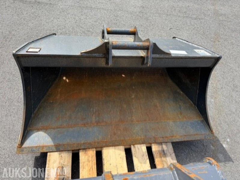 Demobrukt Fast Pusseskiuff SPS50 S40 - Excavator: picture 1 Demobrukt Fast Pusseskiuff SPS50 S40 - Excavator: picture 1
