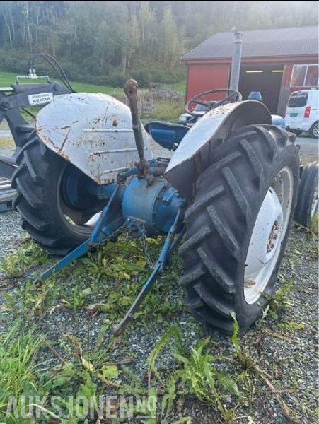 Ford dexta - Farm tractor: picture 5 Ford dexta - Farm tractor: picture 5