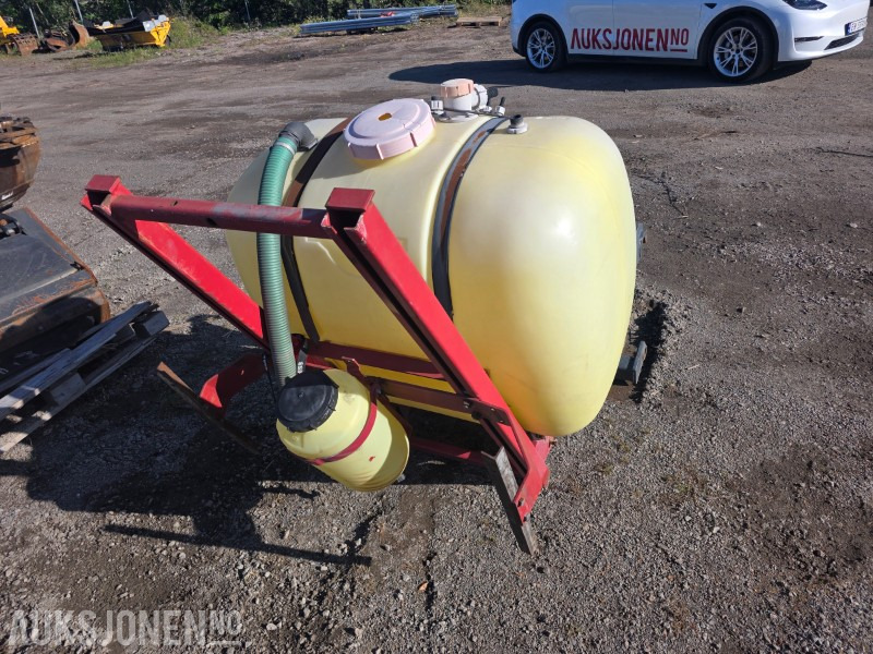 Hardi N-SERIES montert sprøyte - Construction equipment: picture 5 Hardi N-SERIES montert sprøyte - Construction equipment: picture 5