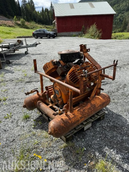 Koberg 15 kompressor for traktor - Drilling rig: picture 5 Koberg 15 kompressor for traktor - Drilling rig: picture 5