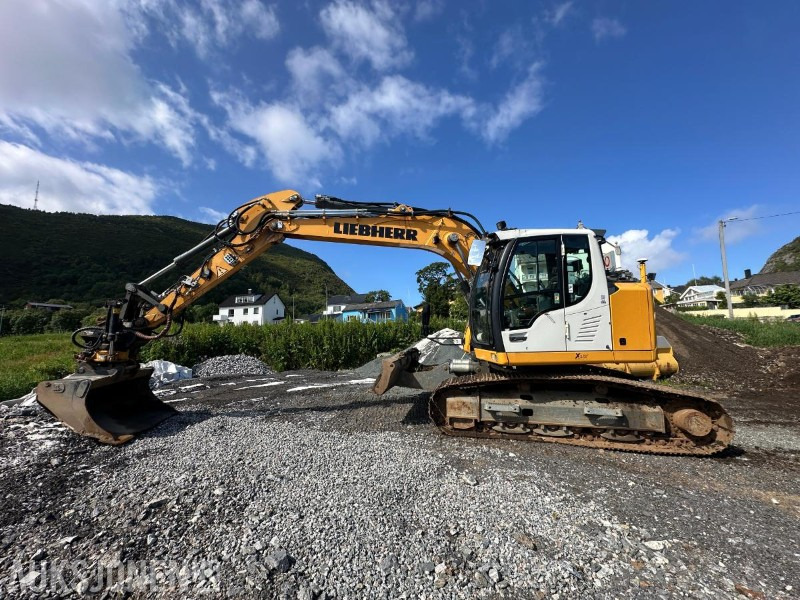Liebherr R914 STD Compact Litronic Beltegraver - 2932 Timer - Sentralsmøring - Novatron 3D GPS - Kamera - 4 Skuffer - Excavator: picture 2 Liebherr R914 STD Compact Litronic Beltegraver - 2932 Timer - Sentralsmøring - Novatron 3D GPS - Kamera - 4 Skuffer - Excavator: picture 2
