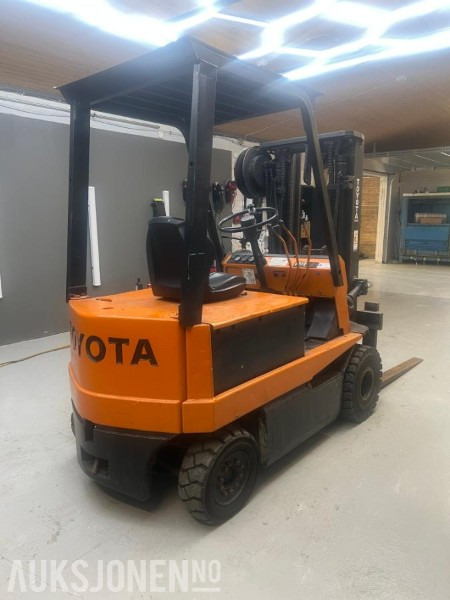 1987 Toyota 4FB25 EL truck med nytt batteri - Material handling equipment: picture 1 1987 Toyota 4FB25 EL truck med nytt batteri - Material handling equipment: picture 1