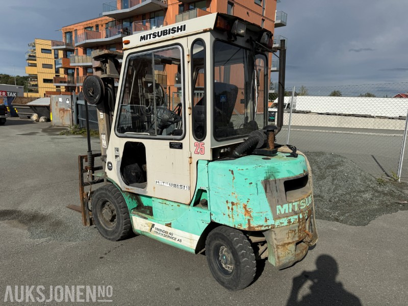 1993 Mitsubishi FD25 Gaffeltruck – 2,5 tonn - Material handling equipment: picture 5 1993 Mitsubishi FD25 Gaffeltruck – 2,5 tonn - Material handling equipment: picture 5