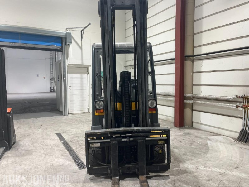 2001 Jungheinrich EFG-Vac 25 | elektrisk motvektstruck | 2500 timer! - Material handling equipment: picture 4 2001 Jungheinrich EFG-Vac 25 | elektrisk motvektstruck | 2500 timer! - Material handling equipment: picture 4