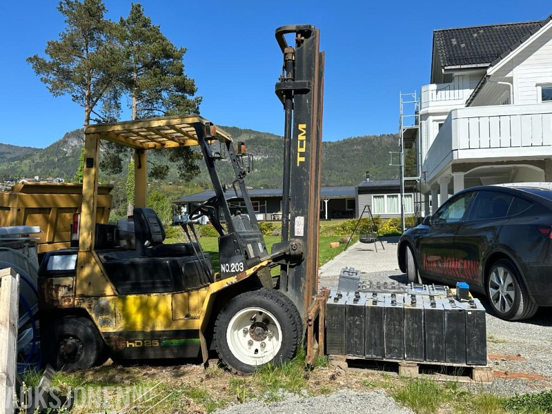 2005 TCM FHD25 Dieseltruck – Rep-objekt - Material handling equipment: picture 5 2005 TCM FHD25 Dieseltruck – Rep-objekt - Material handling equipment: picture 5