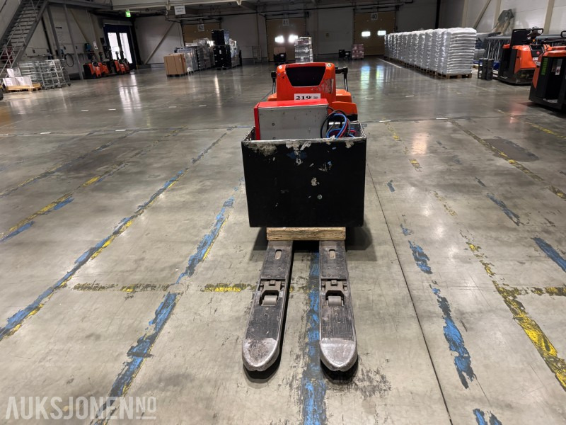 2014 BT Optio OSE250 – plukktruck, 2.5 tonn - Material handling equipment: picture 2 2014 BT Optio OSE250 – plukktruck, 2.5 tonn - Material handling equipment: picture 2