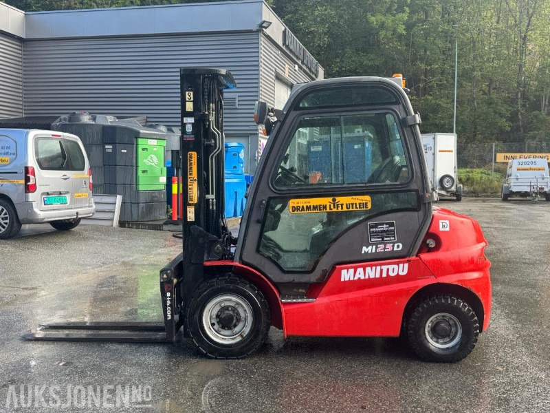 2014 Manitou MI25D motvektstruck / 4 meter løftehøyde - Material handling equipment: picture 2 2014 Manitou MI25D motvektstruck / 4 meter løftehøyde - Material handling equipment: picture 2