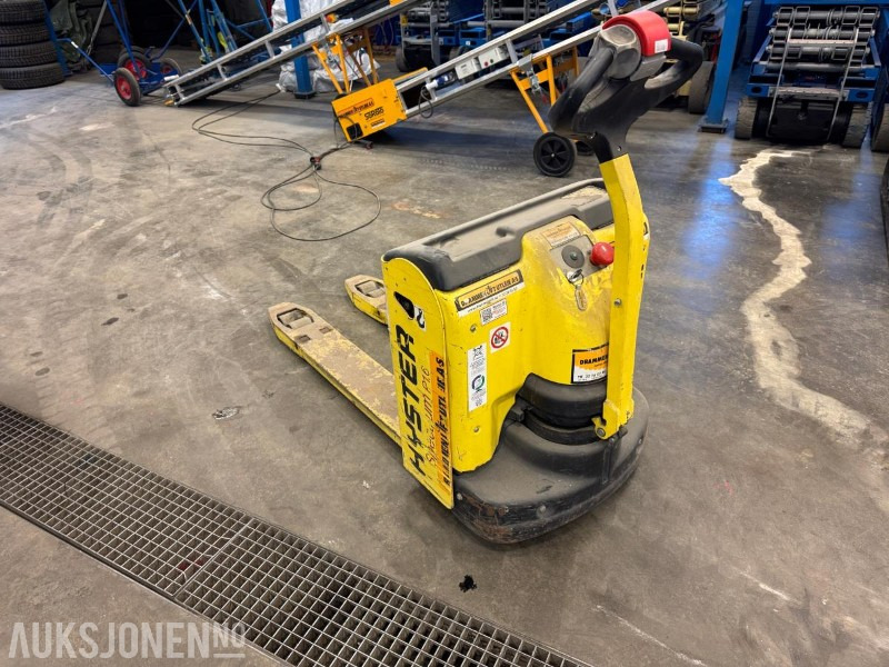 2016 Hyster P1.6 snile / Jekketralle / Rep.objekt - Material handling equipment: picture 3 2016 Hyster P1.6 snile / Jekketralle / Rep.objekt - Material handling equipment: picture 3